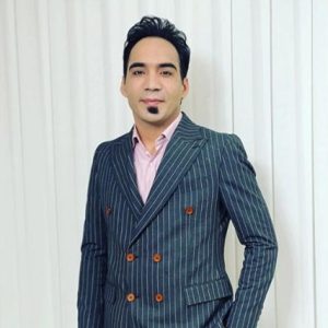 دانلود آهنگ هومن پناهی مث خومو جون ۴ کاکام دانلود آهنگ هومن پناهی مث خومو جون ۴ کاکام